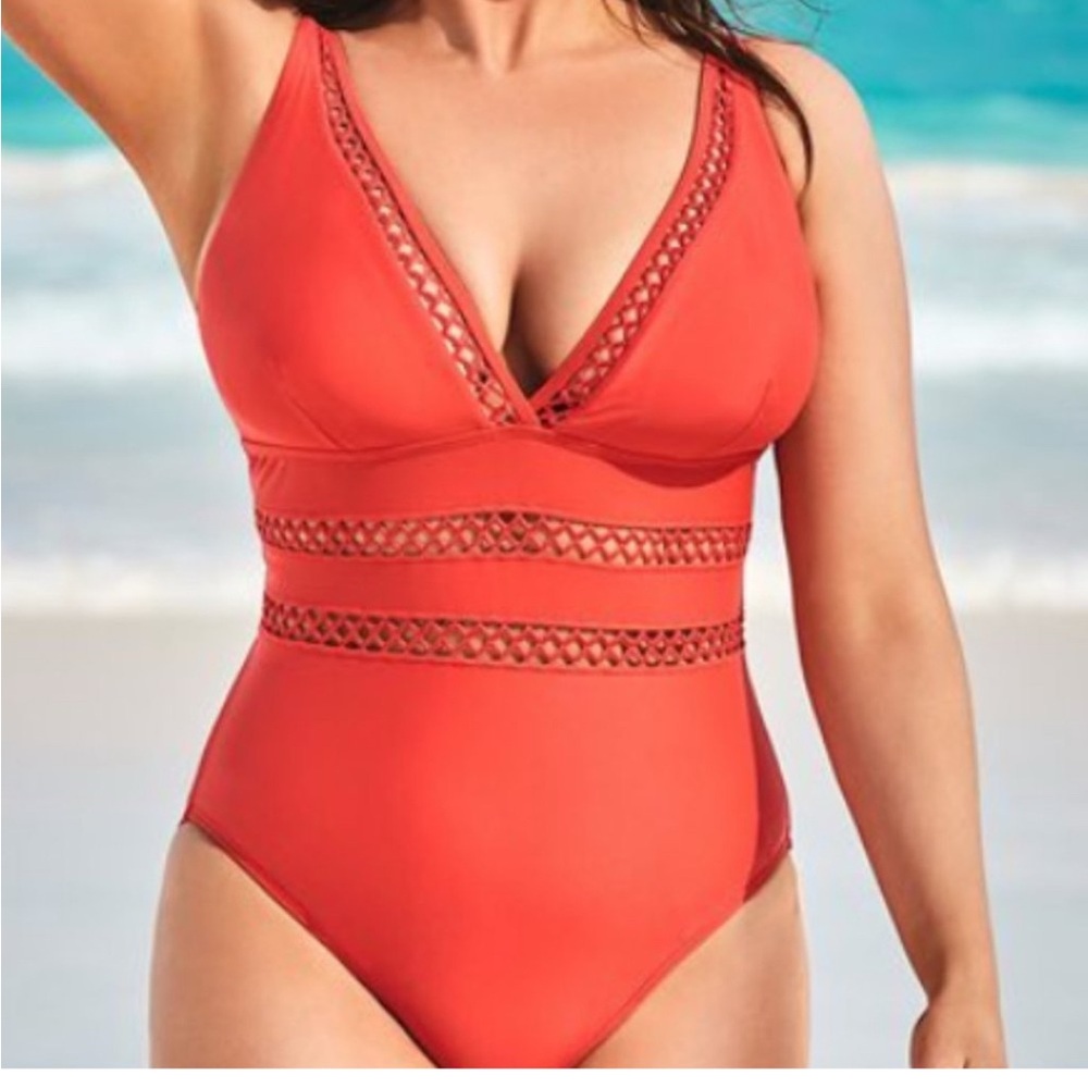 NWT Plunge Lattice One Piece Cut Out - Swimsuits For All - Size 16